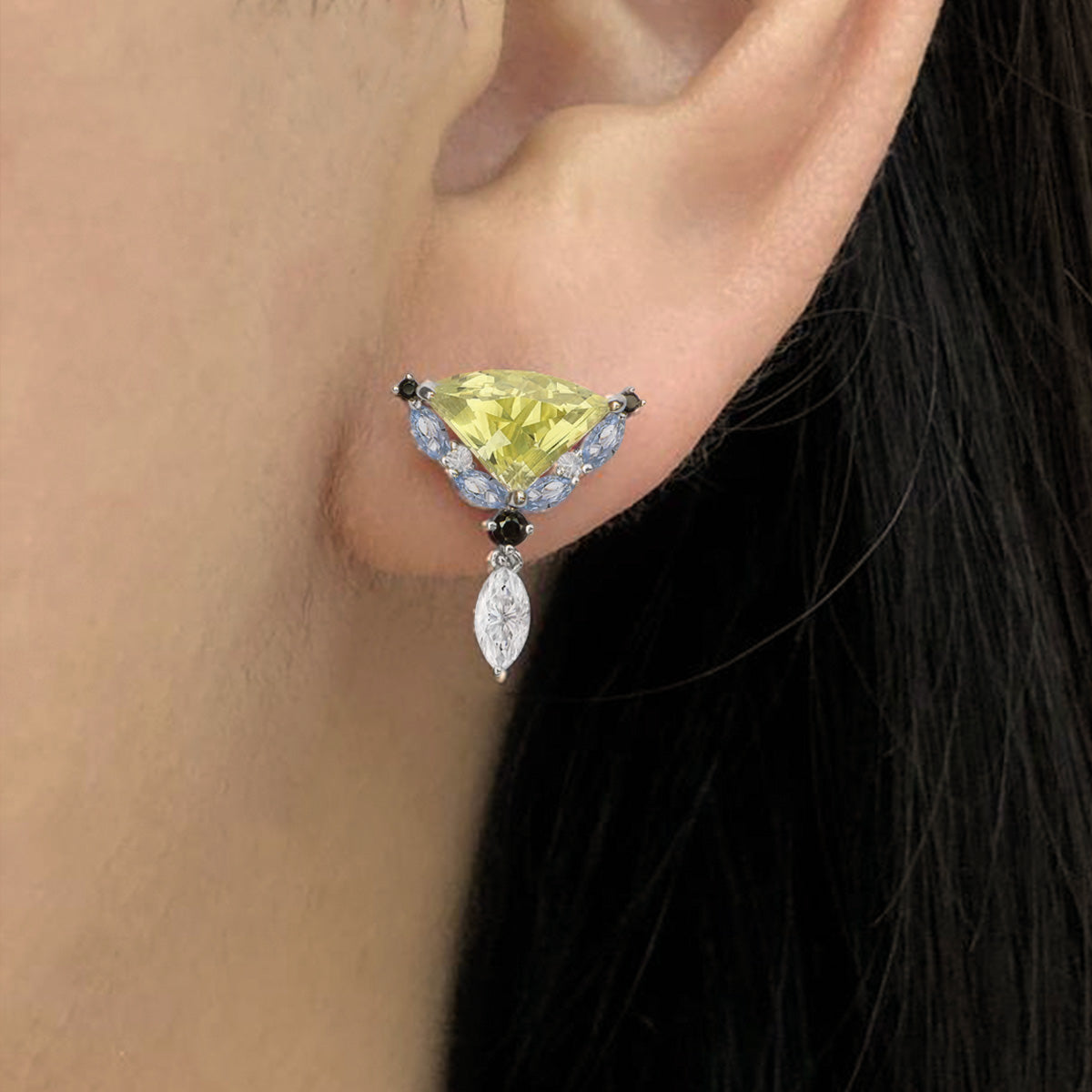The Amphitrite Sapphire Earrings